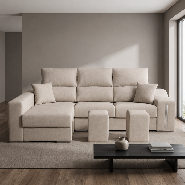 Sofá Romeo en beige claro con chaise longue derecha, asientos profundos y cojines acolchados.